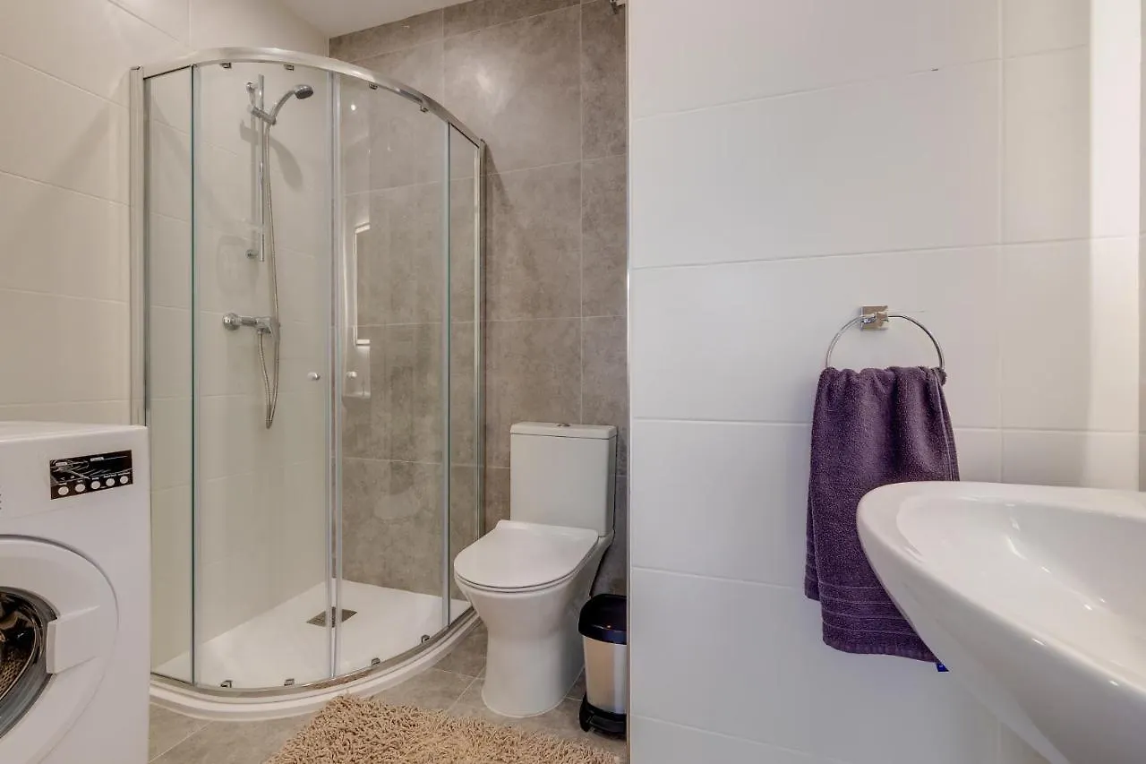 Modern Maisonette In A Central Location San Ġwann Appartamento