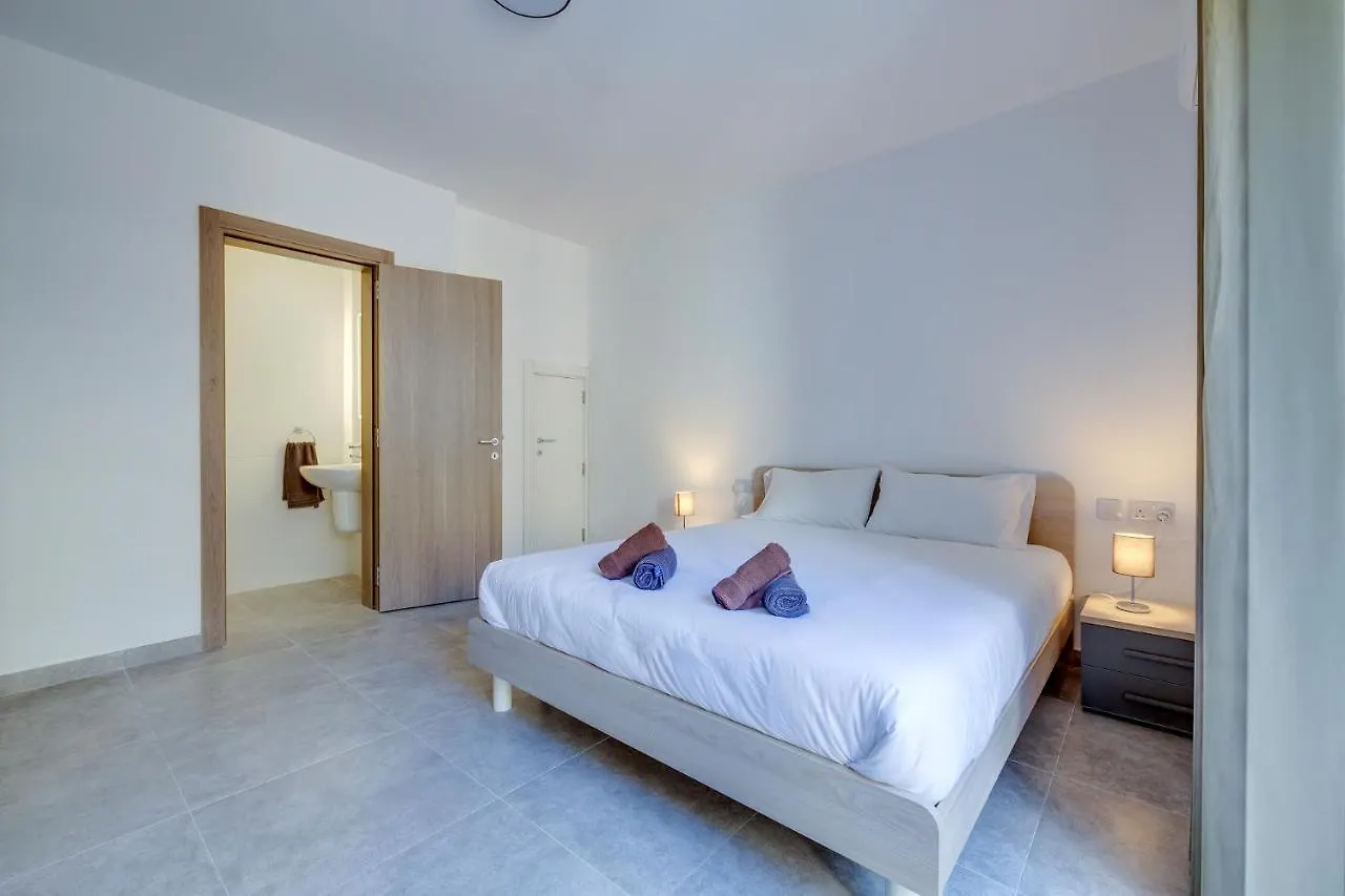 Modern Maisonette In A Central Location San Ġwann 0*,  Malta